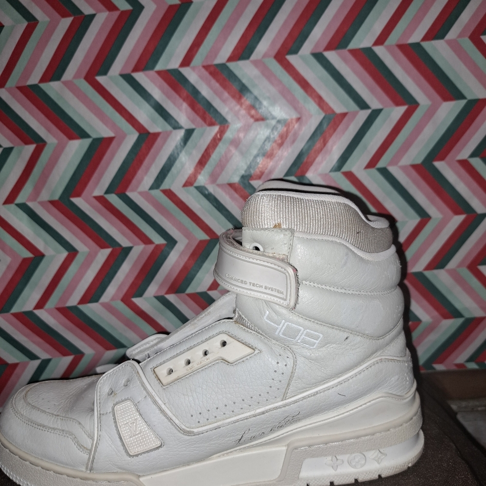 Louis Vuitton Kids High-Top Sneakers - White - Picture 6 of 6
